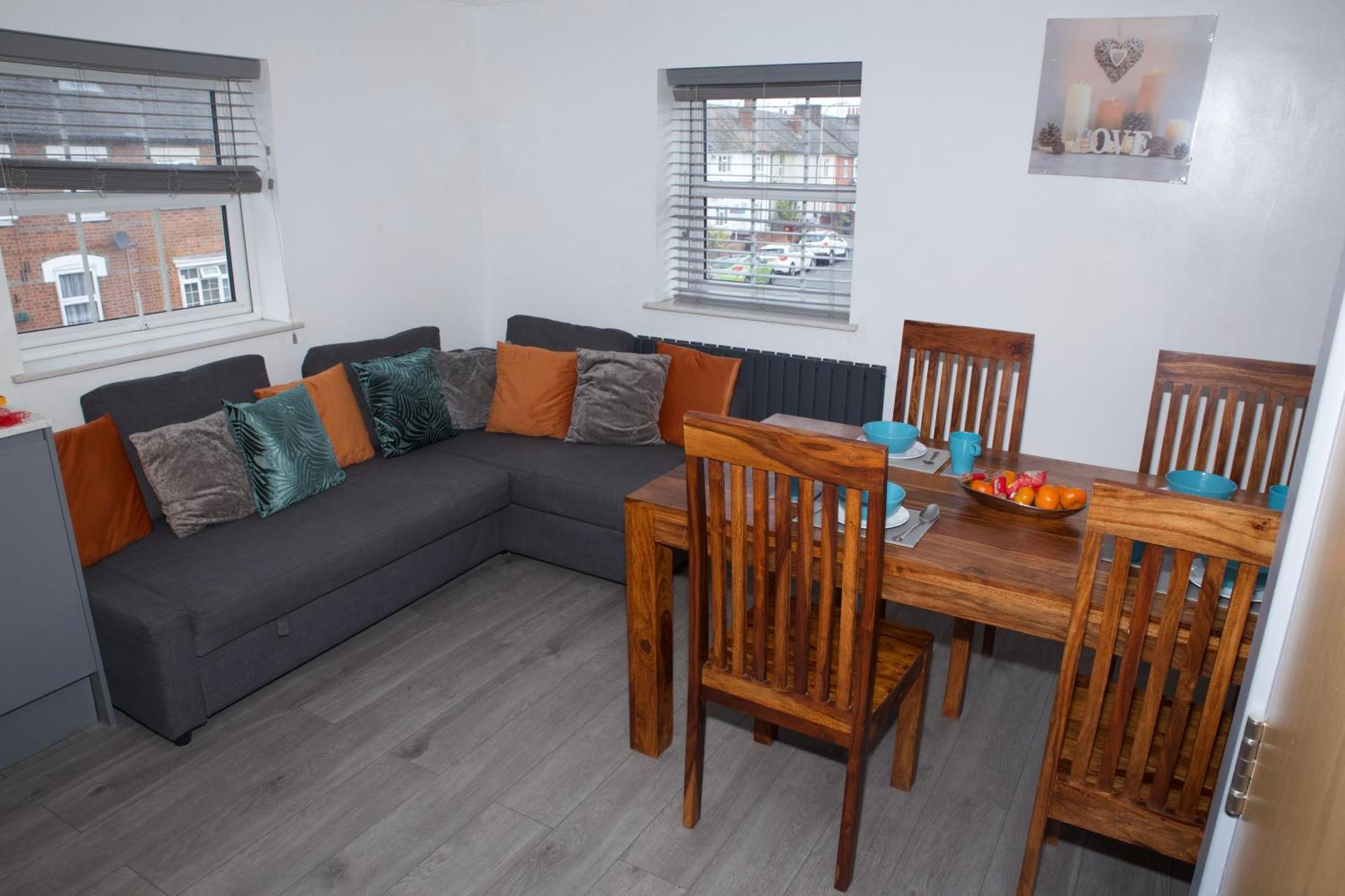 Appartement Spacious Modern 2 Bed Flat In Centre *